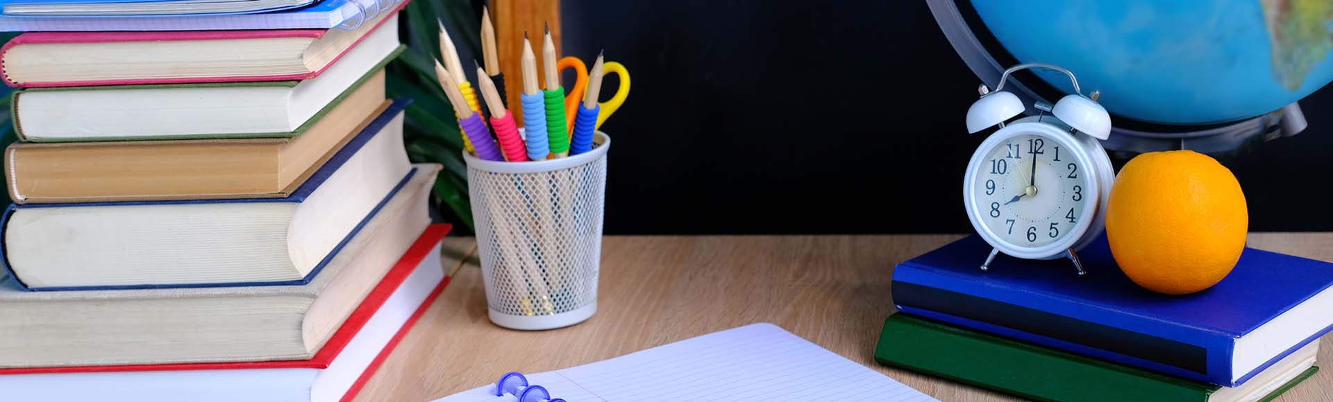 HORARIO ESCOLAR<BR>Y ENTRADAS